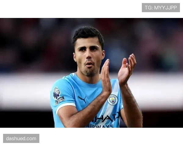 接管中场节奏，罗德里本赛季比上季更以直塞撕裂防线