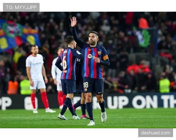 尼科·威廉斯在对阵巴萨与皇马时的表现差异及关键因素解析